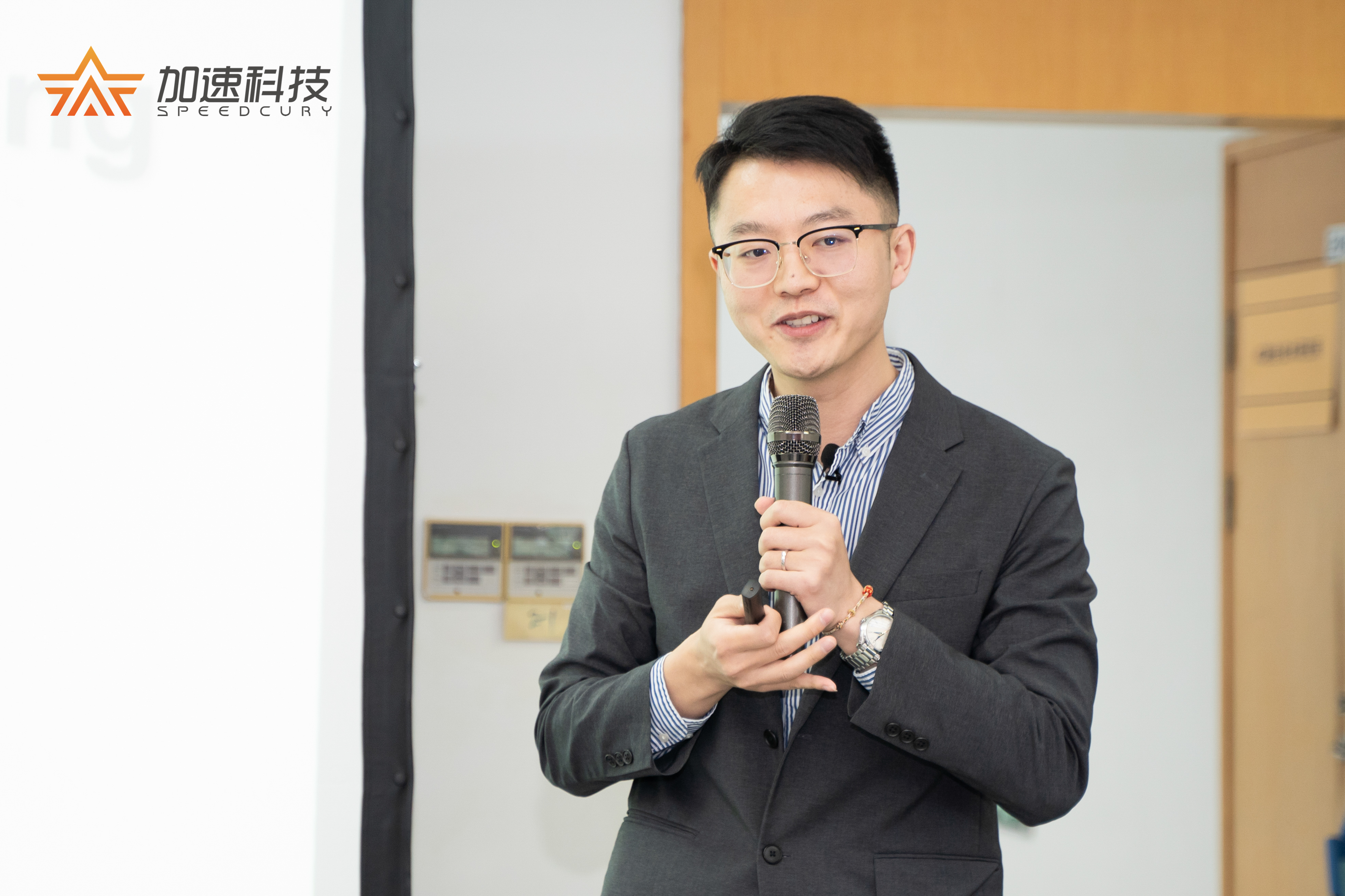 1277�Ǽʵ�����Ϸ����